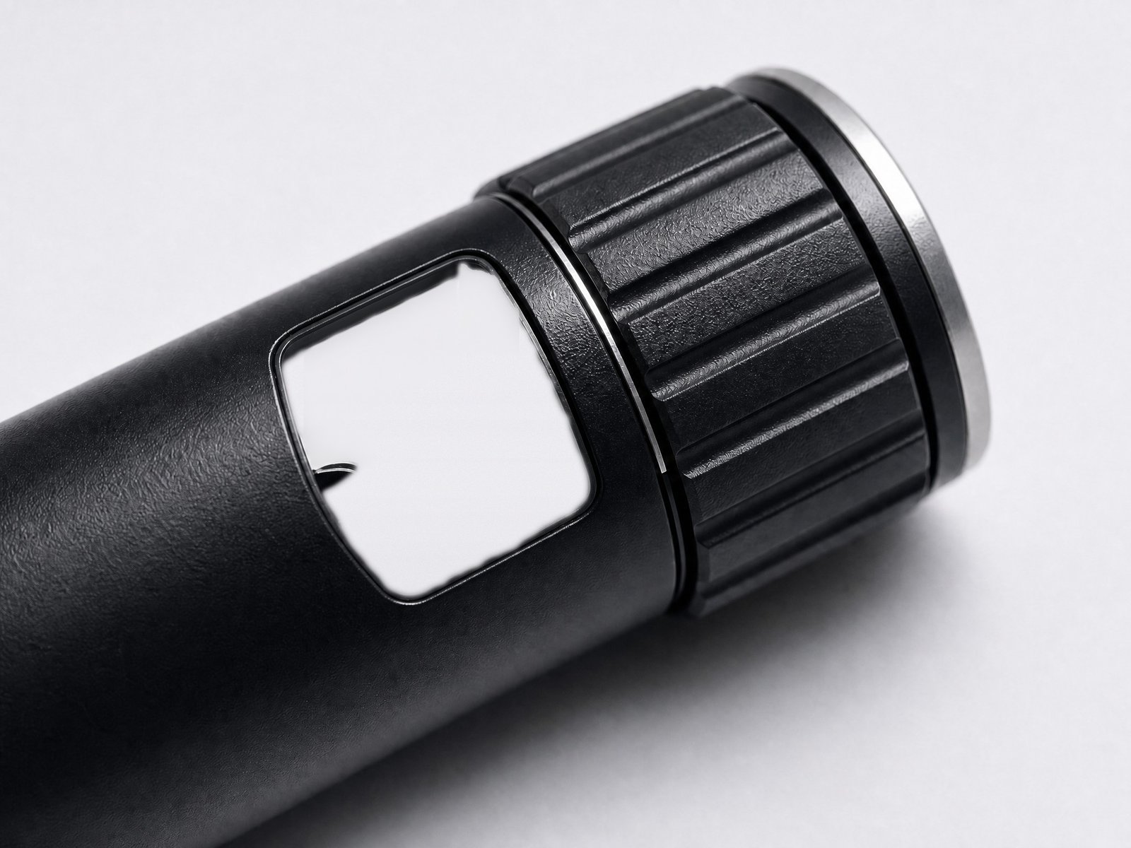 Macro photo of the AminoPen click-stop dosing dial